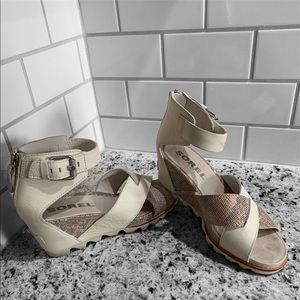 Sorel Joanie Sandal II Cream & Nude Snake